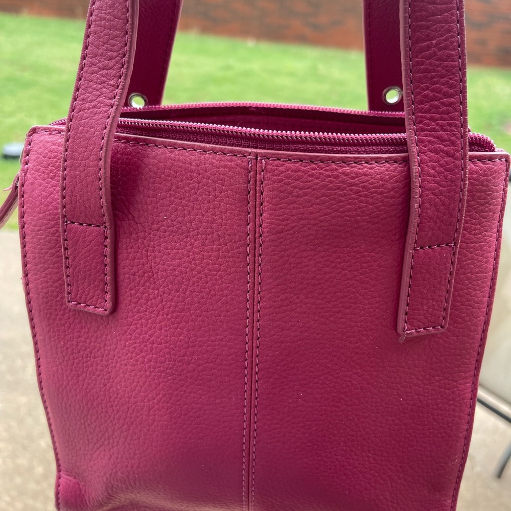 NWOT Fossil handbag in the color mulberry pink